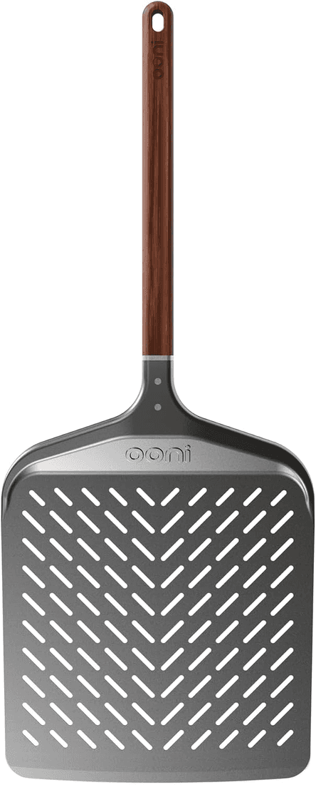Pala perforada Ooni de aluminio con mango de madera